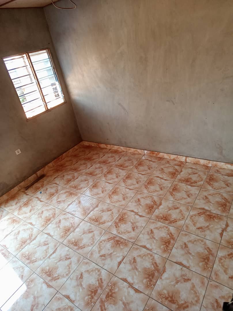 salon d'un appartement en vente